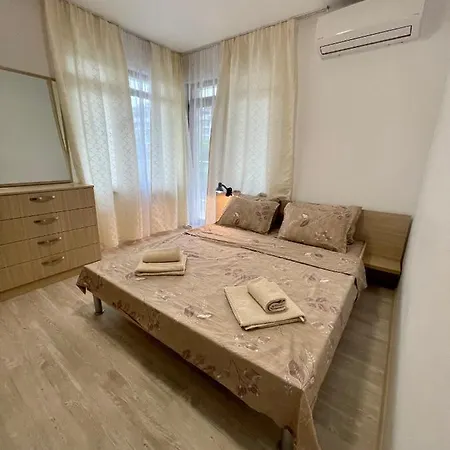 Apartament Aqamarine Apartament *